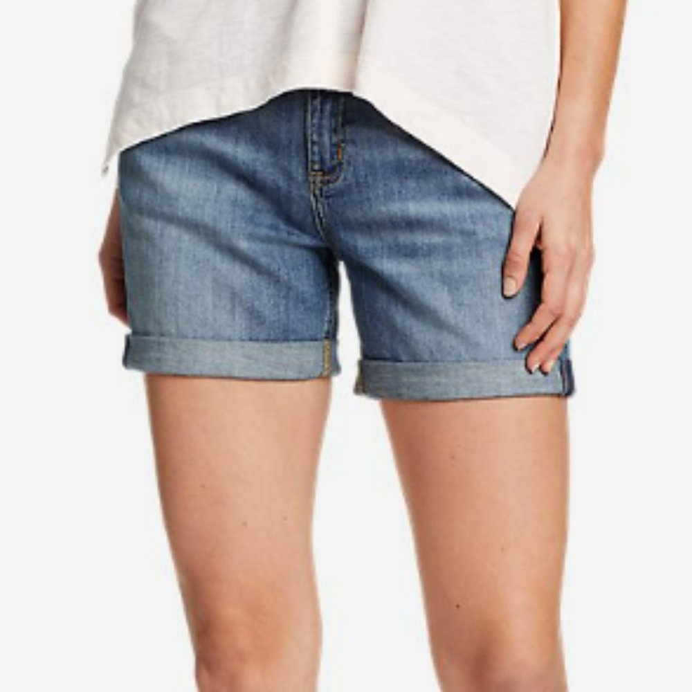 Eddie Bauer Embroidered Relaxed Fit Boyfriend Rolled Shorts Size 6